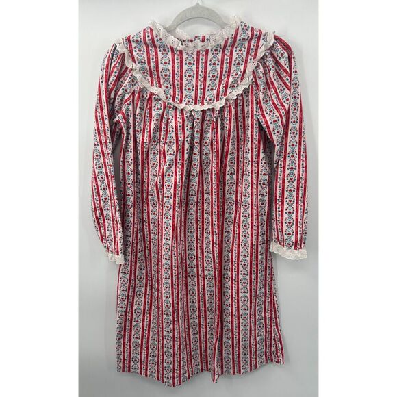 Lanz Of Salzburg Other - Lanz Of Salzburg Girls Nightgown Size L 10/12 Classic Red Heart Tyrolean Fleece
